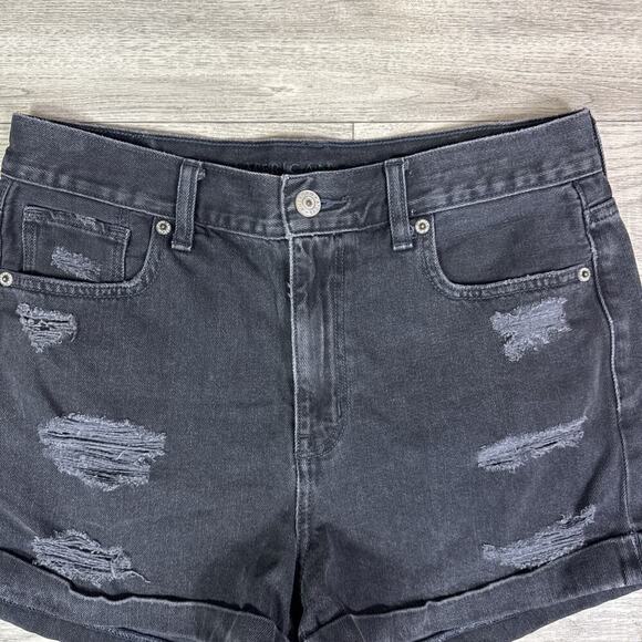 American Eagle Ripped High Rise Cuffed Mom Denim Jean Shorts Black Wash sz 4 - Picture 2 of 8